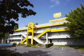 Première Classe Versailles - Saint Cyr L'ecole