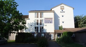 Egg Hotel Sevran
