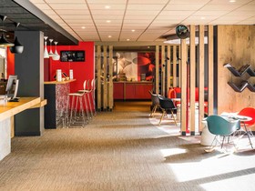 Hôtel ibis Paris Pont de Suresnes