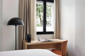 Yvette Hotel Porte de Versailles Sonder by Marriott Bonvoy