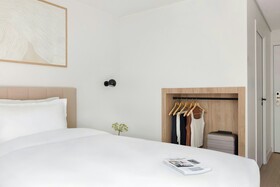 Yvette Hotel Porte de Versailles Sonder by Marriott Bonvoy