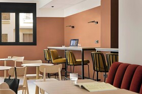 Yvette Hotel Porte de Versailles Sonder by Marriott Bonvoy