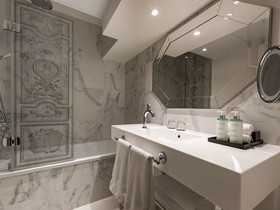 Le Louis Versailles Château Hotel - MGallery