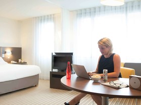 B&B HOTEL Vélizy Est