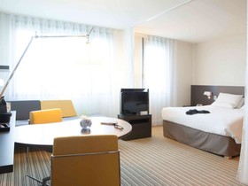 B&B HOTEL Vélizy Est