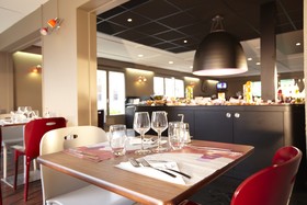 greet hotel Versailles - Voisins Le Bretonneux