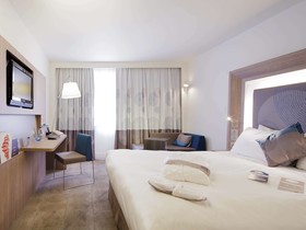 Novotel Évry Courcouronnes