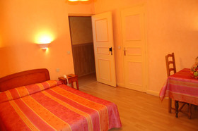 Hôtel Des Couronnes Châteaudun