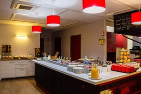 Hotel initial La Roche-sur-Yon  by balladins