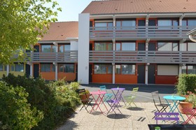 Hotel initial La Roche-sur-Yon  by balladins