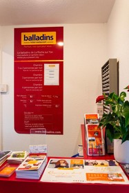 Hotel initial La Roche-sur-Yon  by balladins