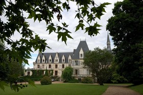 Chateau De Reignac