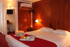 The Originals City, Hotel Ambacia, Tours South