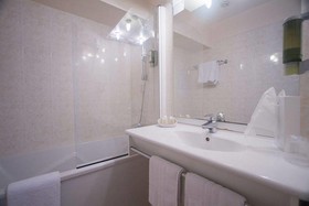 L'Ermitage Hotel & Restaurant