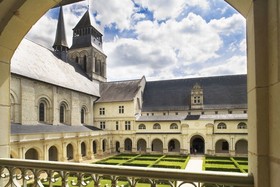 Kyriad Saumur Centre