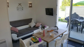 Au Petit Bonheur