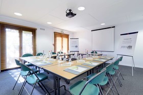 Kyriad Blois Sud - Vineuil