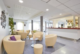 Hôtel Kyriad Saint Chély d'Apcher - Aire de la Lozère