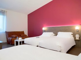 Hôtel Kyriad Saint Chély d'Apcher - Aire de la Lozère