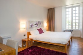 Domaine De Barres