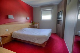 B&B Hôtel Saint-Etienne Monthieu