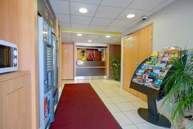B&B Hôtel Saint-Etienne Monthieu