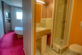 B&B Hôtel Saint-Etienne Monthieu