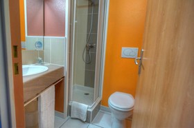 B&B Hôtel Saint-Etienne Monthieu