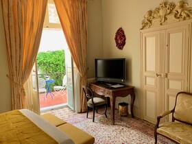 La Villa Rosa