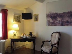 Cacharel Hotel