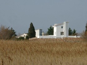 Cacharel Hotel
