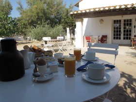 Cacharel Hotel