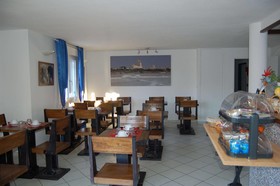Hôtel les Arcades