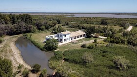 Mas Du Couvin - Maison D'hotes Camargue