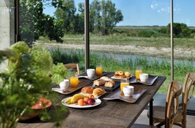 Mas Du Couvin - Maison D'hotes Camargue