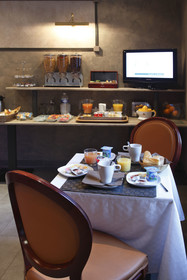 Adonis Marseille Vieux-Port Hotel du Palais