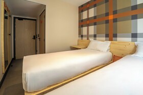 EasyHotel Marseille Euromed