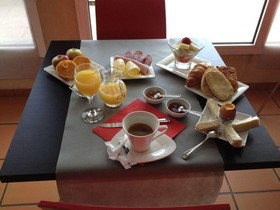 Alma Best Hotel