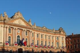 Les Capitouls Toulouse Centre - Handwritten Collection
