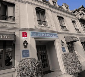 Hôtel Le Petit Castel