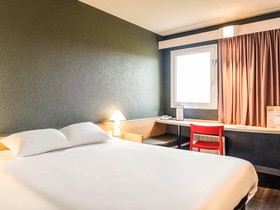 Hôtel ibis Falaise Coeur de Normandie