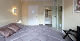 Alive Hotel De Quebec