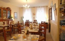 Hotel Henri IV