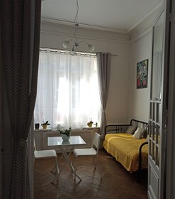 B&B My Art House
