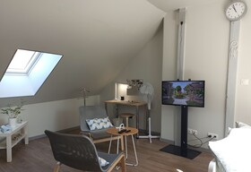 B&B My Art House