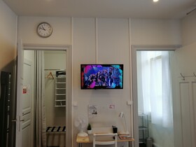 B&B My Art House