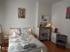 B&B My Art House