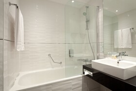 Holiday Inn Lille Ouest Englos