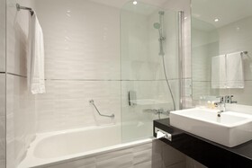Holiday Inn Lille Ouest Englos