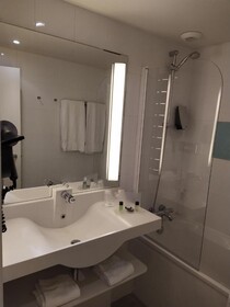 Holiday Inn Lille Ouest Englos
